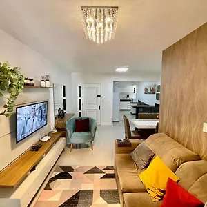 Apartamento Apto Amplo No Coração Da Meia A 130m Do Mar, Itapema